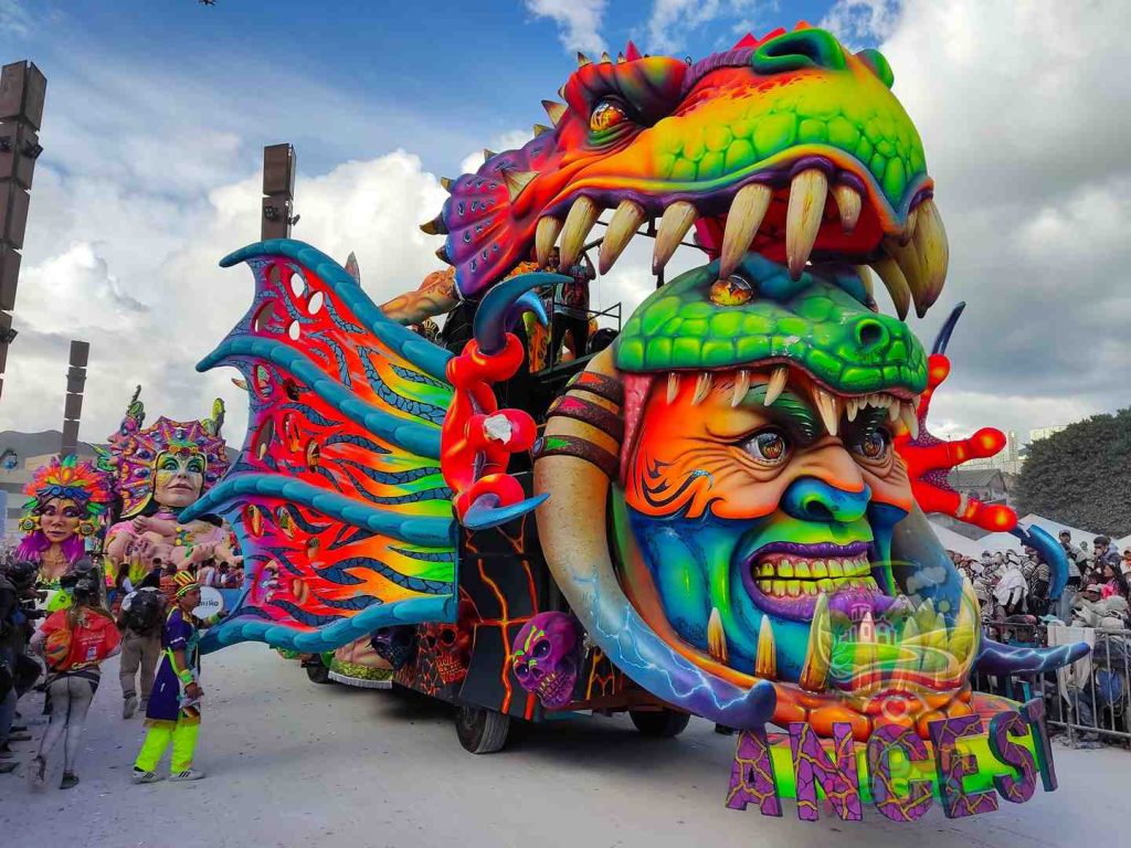 Carrozas del Carnaval de Negros y Blancos en Pasto